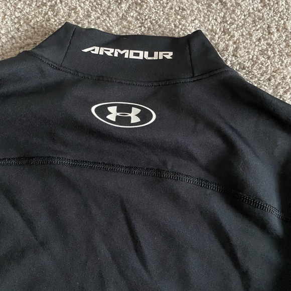 EUC UA Under Armour Coldgear fitted mock turtleneck, black, size YXL - Picture 3 of 4